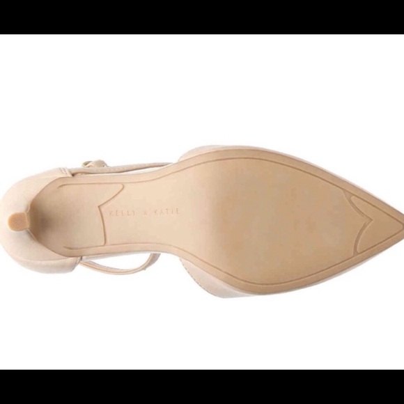 Sevama Suede Beige Pump, 9.5 10 - Picture 5 of 11